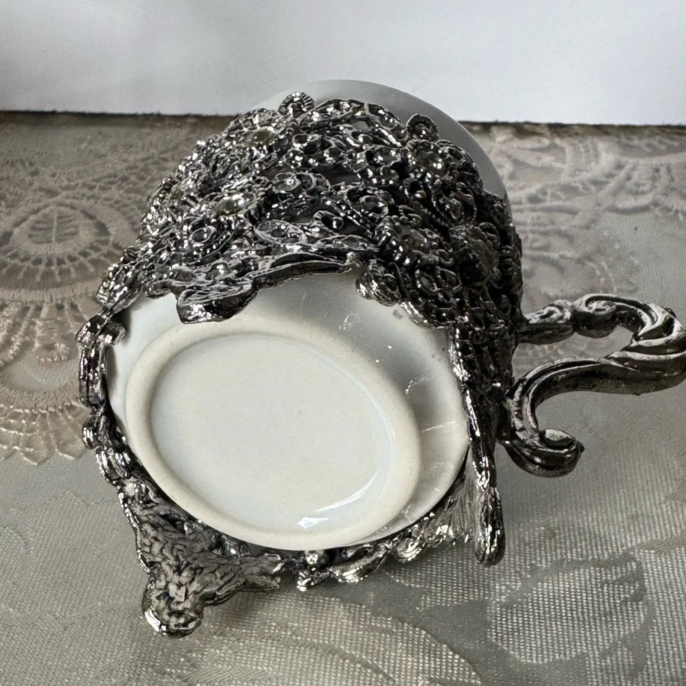 1 Elegant Filigree espresso cupholder